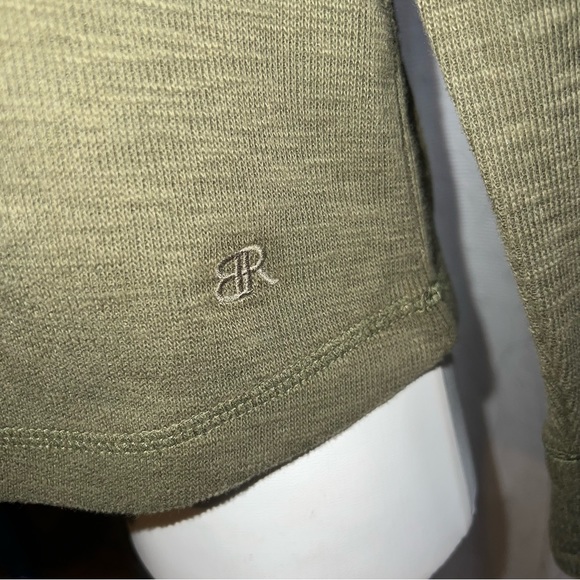 Banana Republic sweater top - Picture 2 of 4